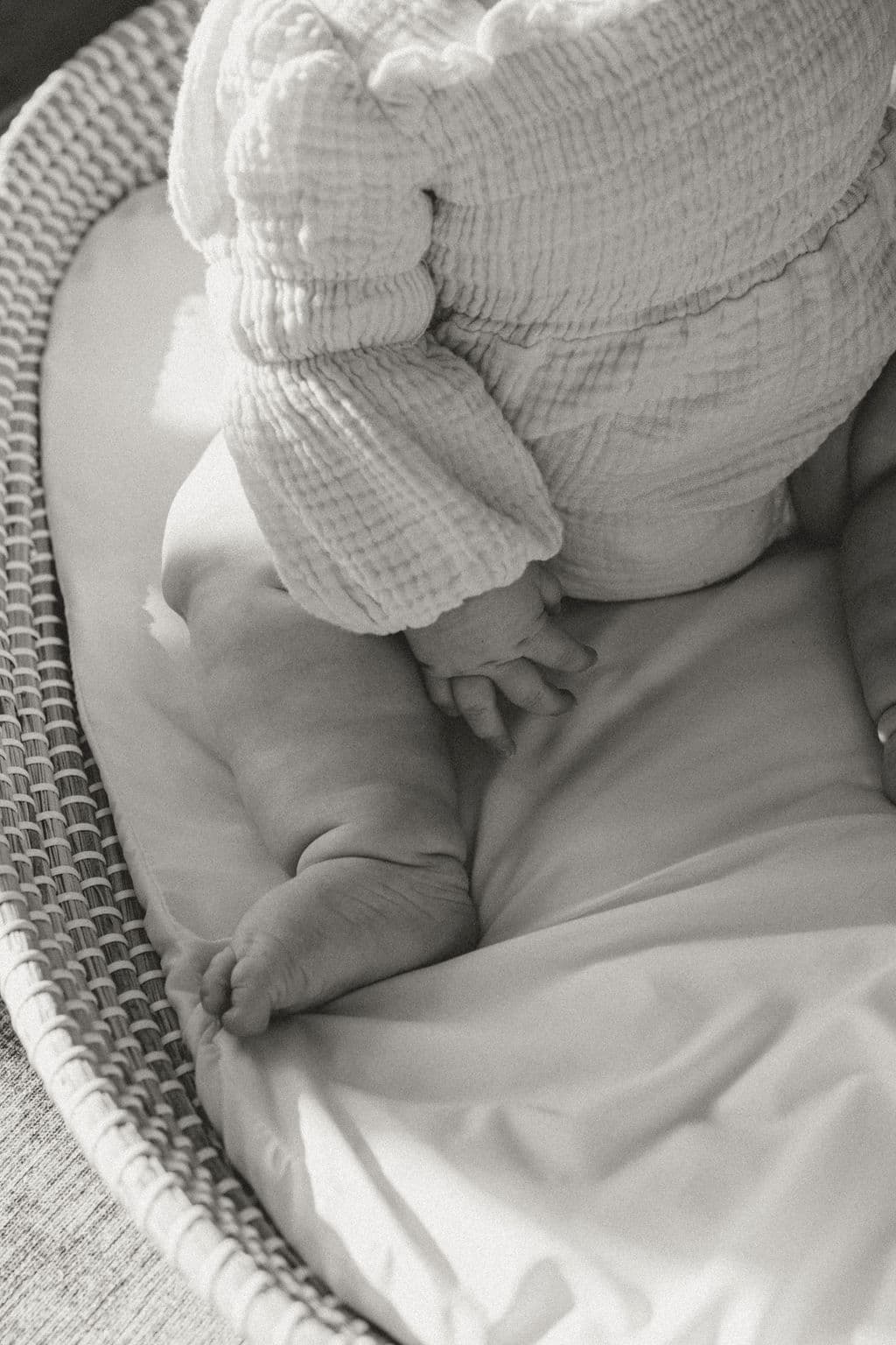 Lauren & Baby - In Home - photo 3