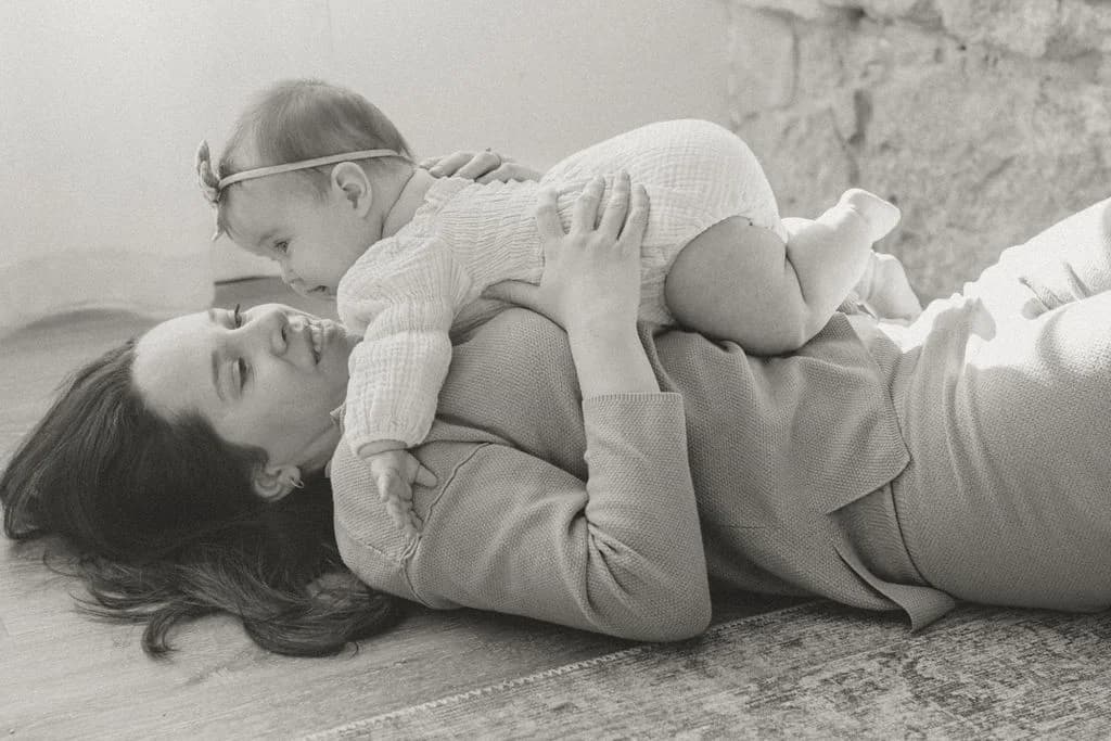 Lauren & Baby - In Home - photo 9