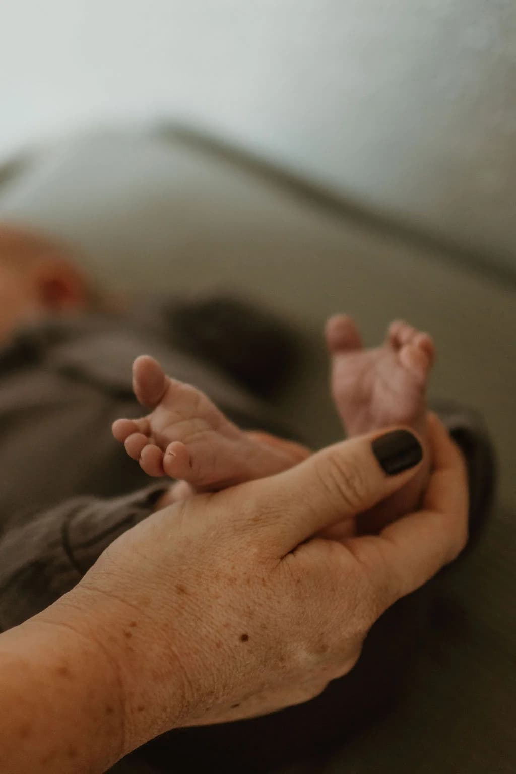 Magruders - In Home Newborn - photo 15