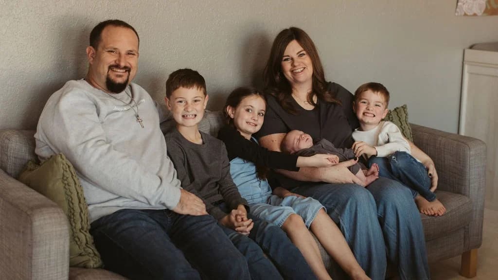 Magruders - In Home Newborn